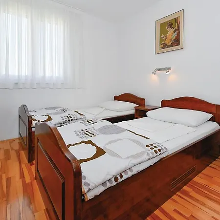 2 Bedroom Awesome In