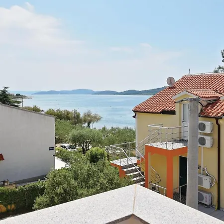 Apartmán 2 Bedroom Awesome In